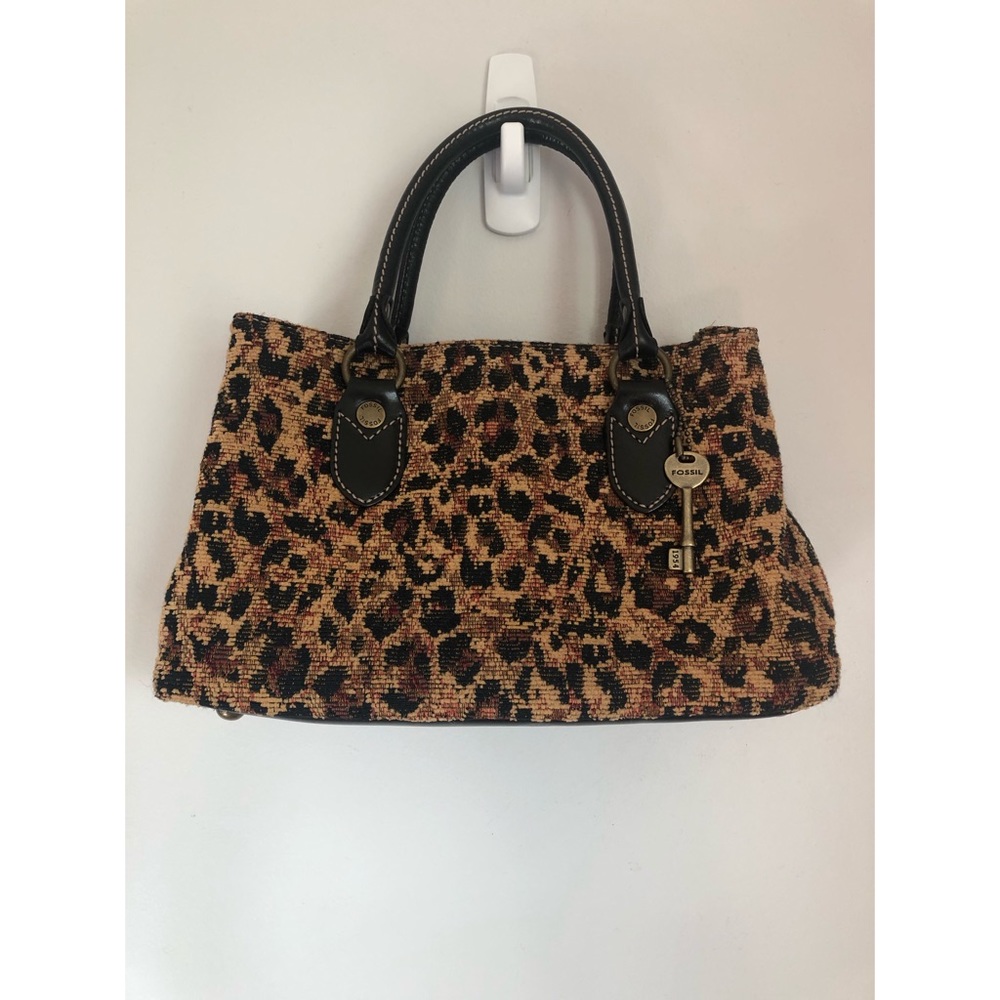 Fossil leopard print purse with leather detail